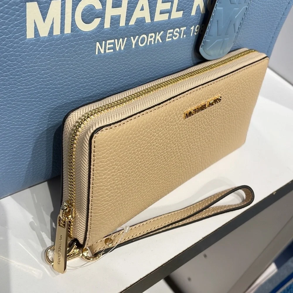 Michael Kors Jet Set Travel Large Travl CONTINENTAL Wristlet - wallet phone hldr